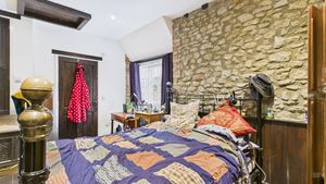 Photo 3- click for photo gallery